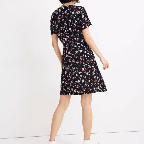 Madewell V-Neck Button-Front Mini Dress in Drifting Flowers 00 XXS - Picture 3 of 7